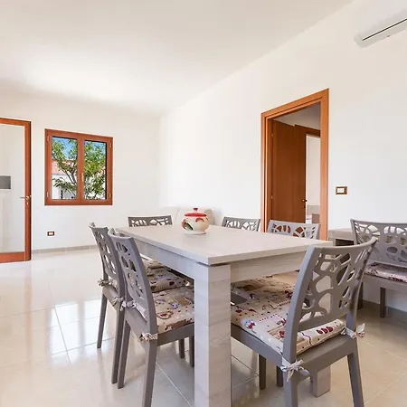 בית נופש Trilo Arneo By Barbarhouse